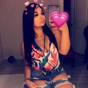 Meet your Posher, Karla alexandra